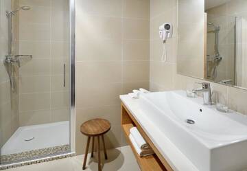 Трехместный номер эконом-класса в Отеле Urban Boutique Hotel